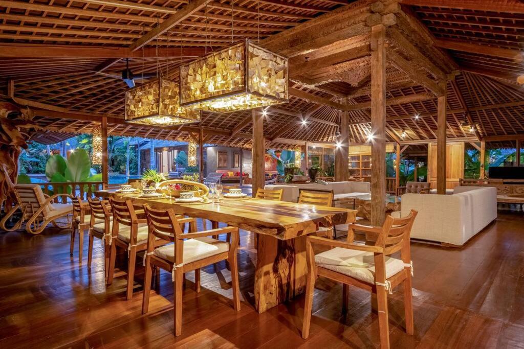 Secret River Villa - Luxury Villa 5 Bedrooms - Kerobokan - Canggu Esterno foto
